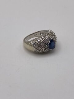 blue sapphire ring side pic